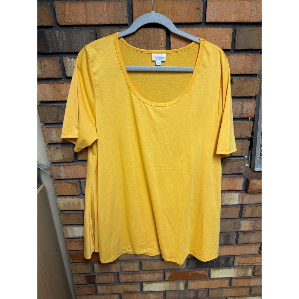 LuLaRoe Perfect Tee